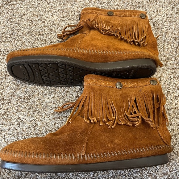 Minnetonka Brown Suede Fringe Booties - Picture 2 of 10